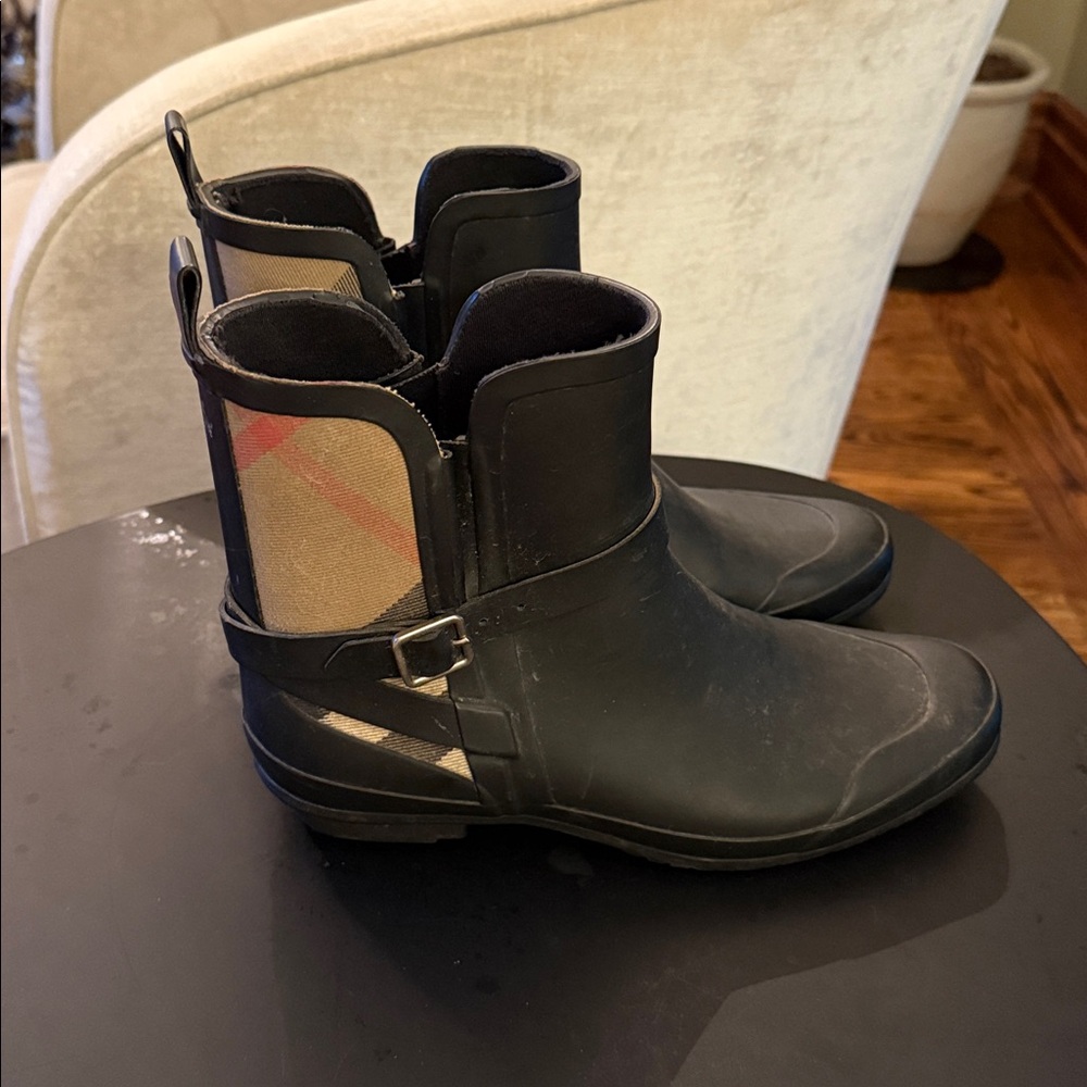 Burberry Black Ankle Boots with Classic Plaid Accent